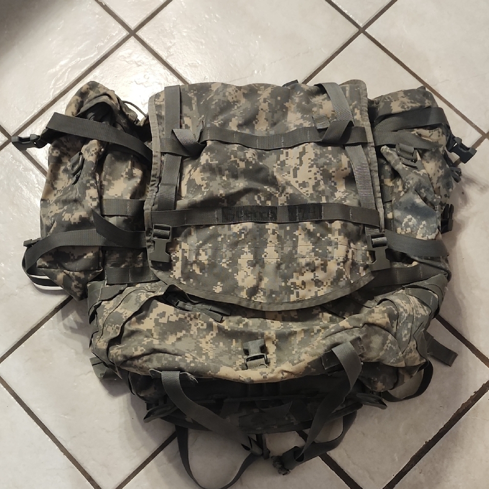 LARGE ACU MOLLE II RUCKSACK WITH SUSTAINMENT POUCHES